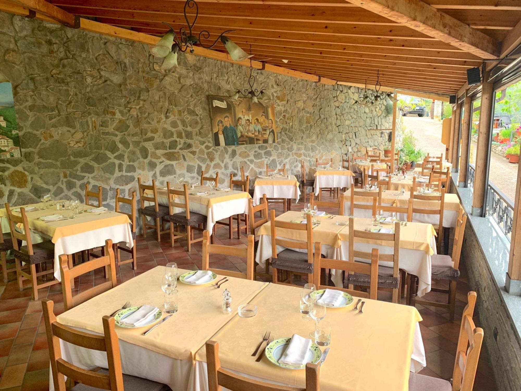 La Favorita Apricale B&B & Ristorante Экстерьер фото