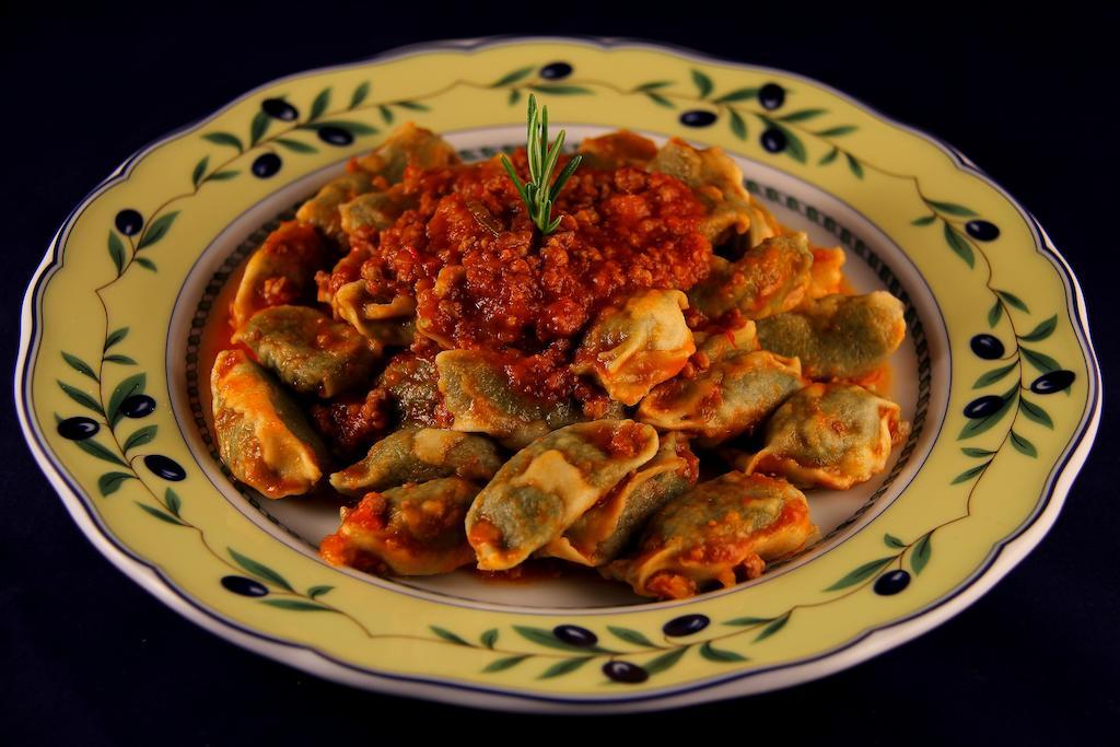 La Favorita Apricale B&B & Ristorante Экстерьер фото